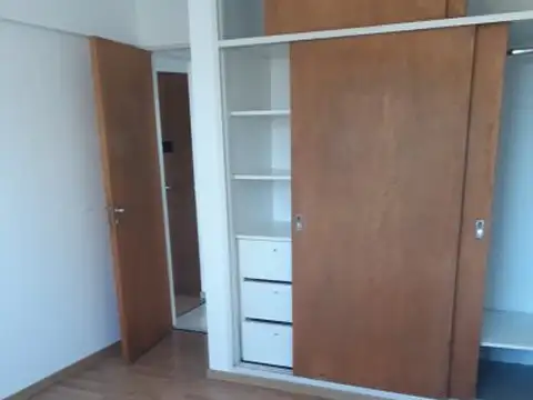 Departamento en Alquiler en Republica De La Sexta, $ 440.000