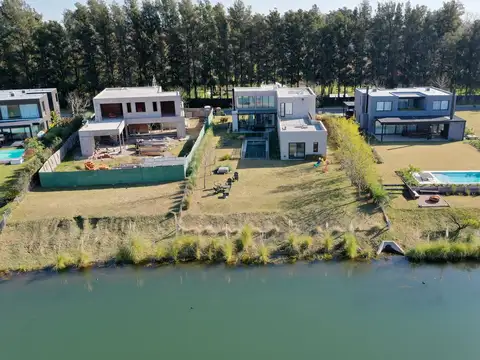 Casa en Alquiler de 4 dormitorios