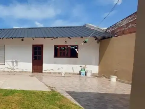 Eduardo Peralta Ramos 400