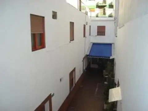 Hotel 20 hab. con baño privado