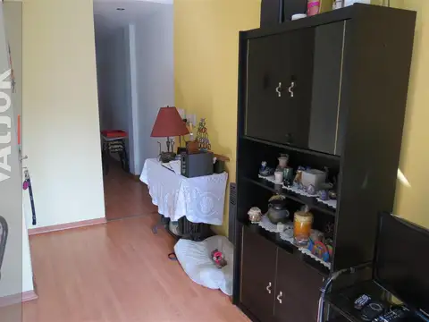 Depto Tipo Casa en Venta en Villa del Parque, USD 159.900