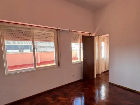 Oficina en Venta 50 años