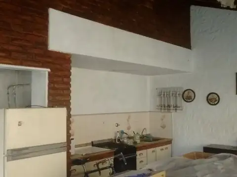 Local en Venta Via Púb.