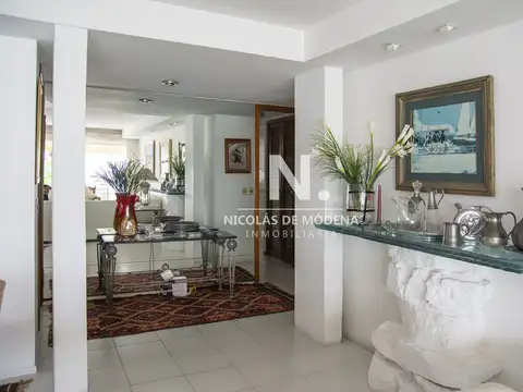 Departamentos en venta de 3 dormitorios Frente al Puerto , Punta del este
