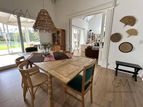 Casa en Alquiler de 3 dormitorios