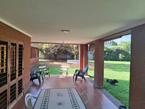 Casa 5 ambientes con 3 baños