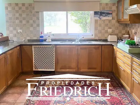 Casa en Alquiler de 3 dormitorios