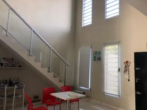 Casa en Venta en Bernal Oeste, USD 270.000