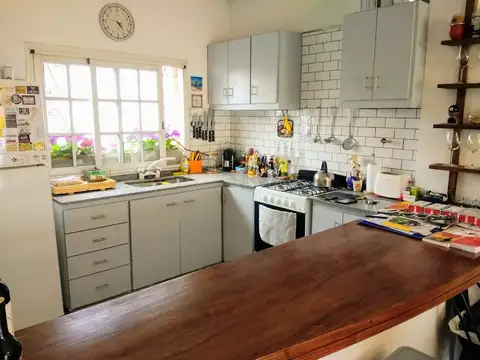 Casa 4 ambientes con 3 baños