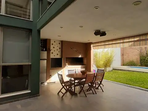 Abasto - Hermosa casa / Dieño