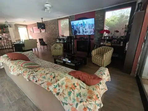 Casa en Venta en Sausalito, USD 320.000