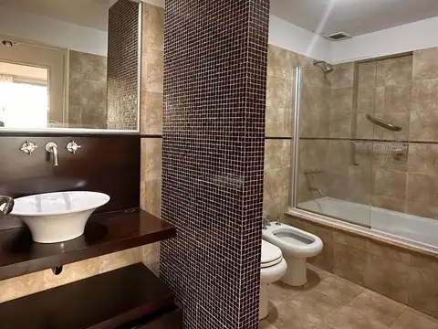 Departamento en Alquiler con 1 cocheras