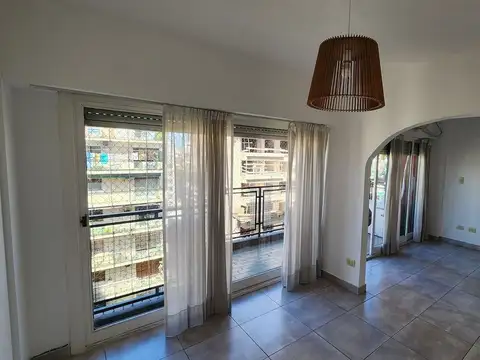 Departamento en Alquiler con 1 cocheras