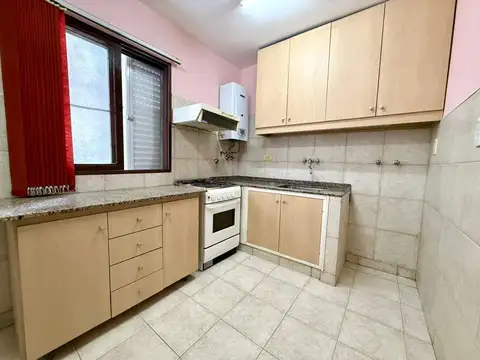 Av Francia esq  Bv 27 de Febrero N