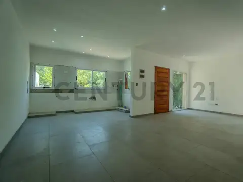 calle 135 entre 469 y 470 , Piso 0