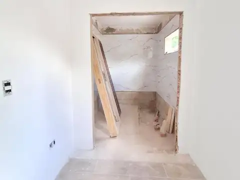 Depto Tipo Casa 4 ambientes con 2 baños