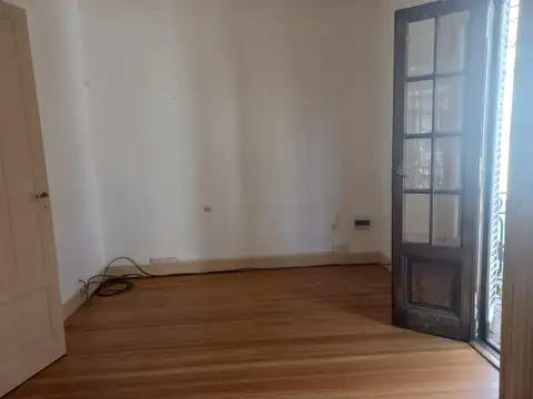 Depto Tipo Casa 5 ambientes con 2 baños