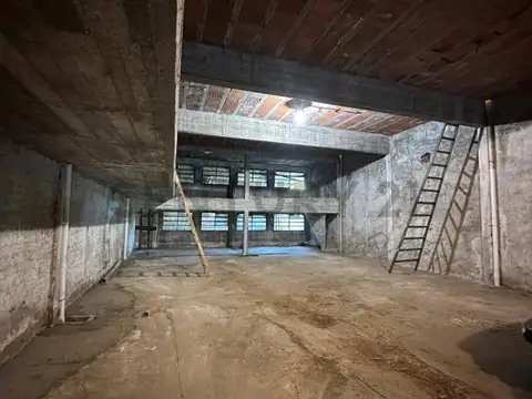 ALQUILER DE GALPON + OFICINAS