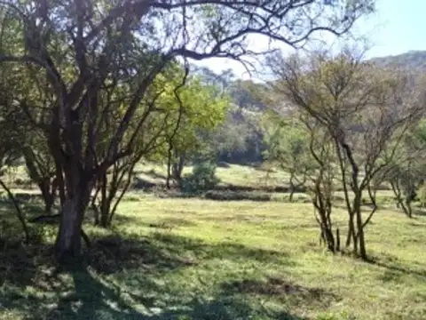 Espectacular lote de 1272 m2 en Las Cañadas