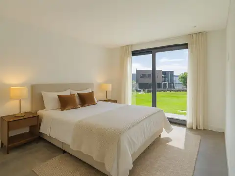 VENTA CASA 5 AMBIENTES EN RUMENCÓ JOVEN