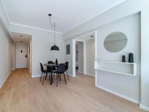 Departamento 3 ambientes c/ balcón, reciclado y amoblado, Corrientes  2400