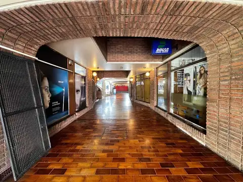 Local en Venta en Centro, USD 9.999