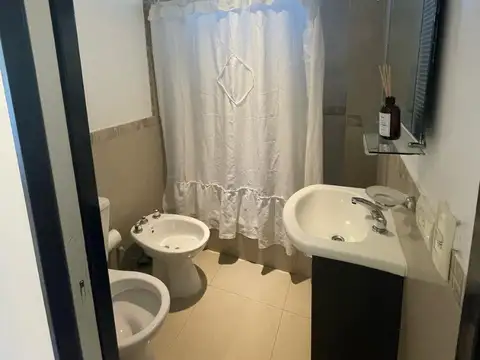 EXCELENTE DEPARTAMENTO SEMIPISO SAN ANDRES