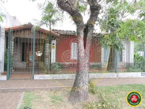 San Rafael 198 esq. San Luis 100