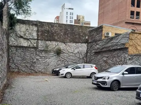 Alquiler cochera 57 e/1 y 2