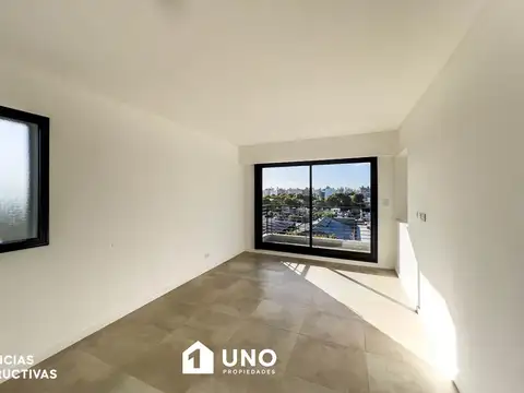 Buenos Aires y 3 de Febrero - Dpto de 3 Dormitorios. Posibilidad cochera.