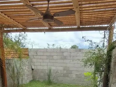 Depto Tipo Casa en Venta 8 años