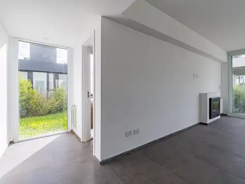 Casa en Venta en Puerto Roldan, USD 370.000