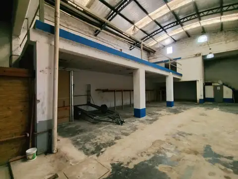 VENTA GALPON 373mt  HAEDO-MORON / FACIL ACCESO