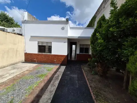 Casa 3 ambientes en venta en Sarandi Oportunidad