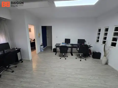 Oficina en Venta 50 años