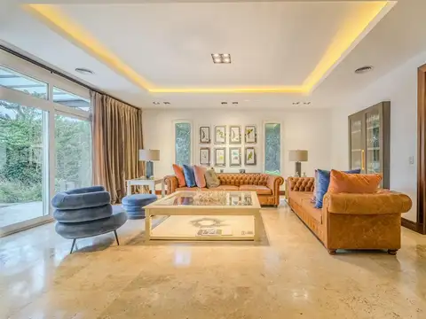 Casa de 7 ambientes en  El Yacht  de Nordelta