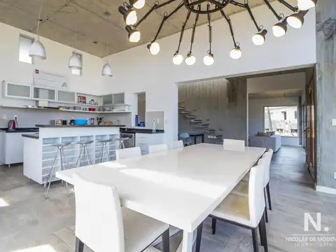 Casa en venta de 4 dormitorios en José Ignacio con pileta