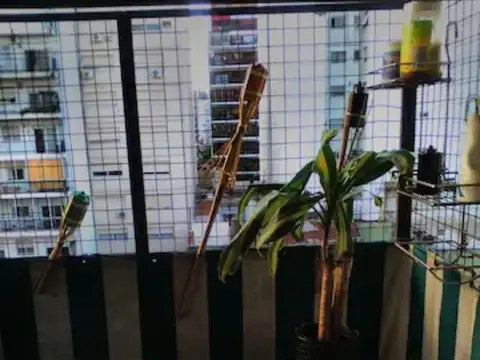 Alquiler Temporal Monoambiente  con balcón en Almagro 2 pax