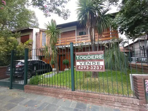 Hipólito Bouchard 1700