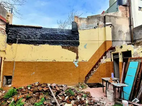 Terreno en Venta en Parque Chacabuco, USD 79.000