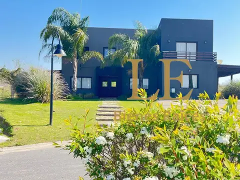 Casa en Venta de 5 dormitorios