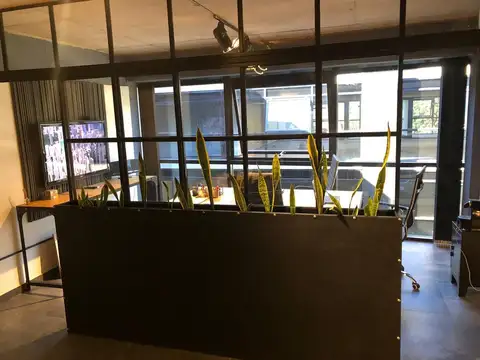 Oficina en Venta al Este