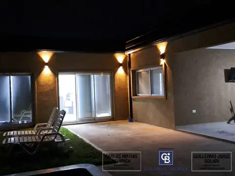 Casa en Venta en Pilar del Este - San Ramon, USD 235.000