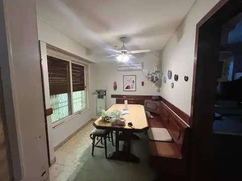 Departamento 6 ambientes con 3 baños