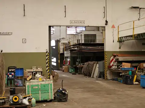 Galpon en Venta 50  mts Fondo