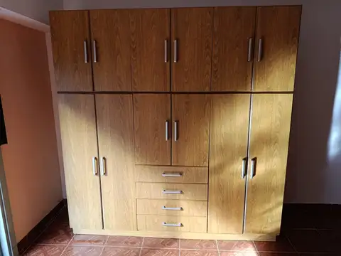 Monoambiente con balcón en excelente ubicación con cocina independiente