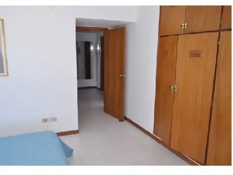 Departamento 4 ambientes con 5 baños