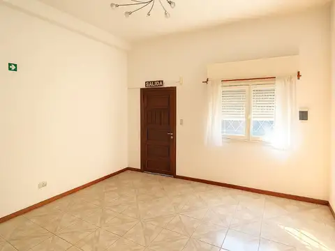 Casa en venta apto profesional oficina berazategui