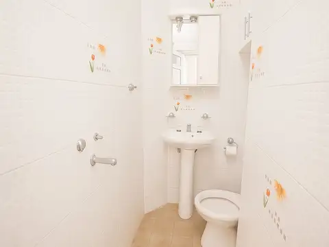 Casa en venta apto profesional oficina berazategui