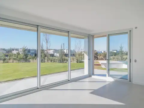 Av. del Golf  al 600